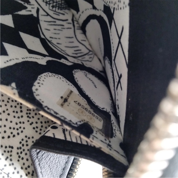 Chanel Black Leather Zip Wallet with Gold Accents - Picture 8 of 10